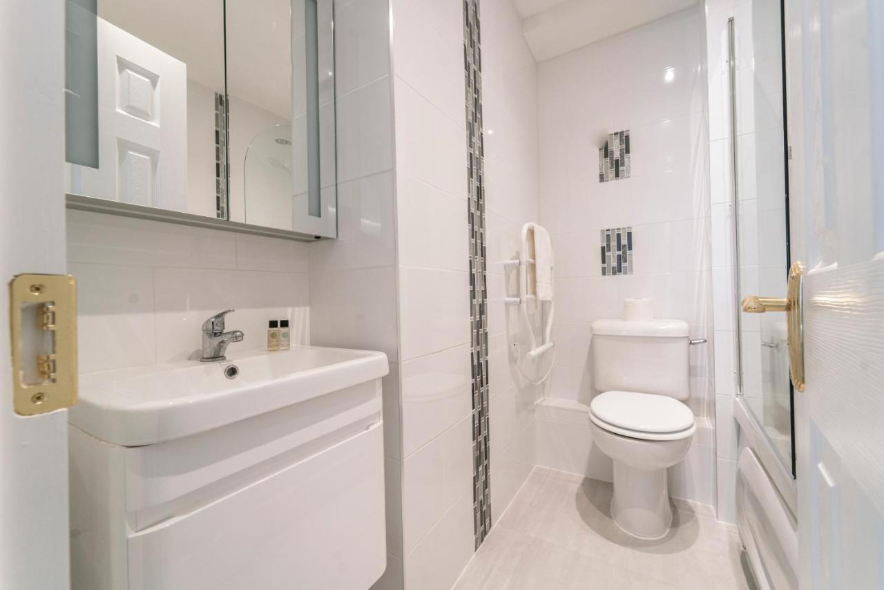 Luxurious Seaside Apartment Galway Eksteriør billede